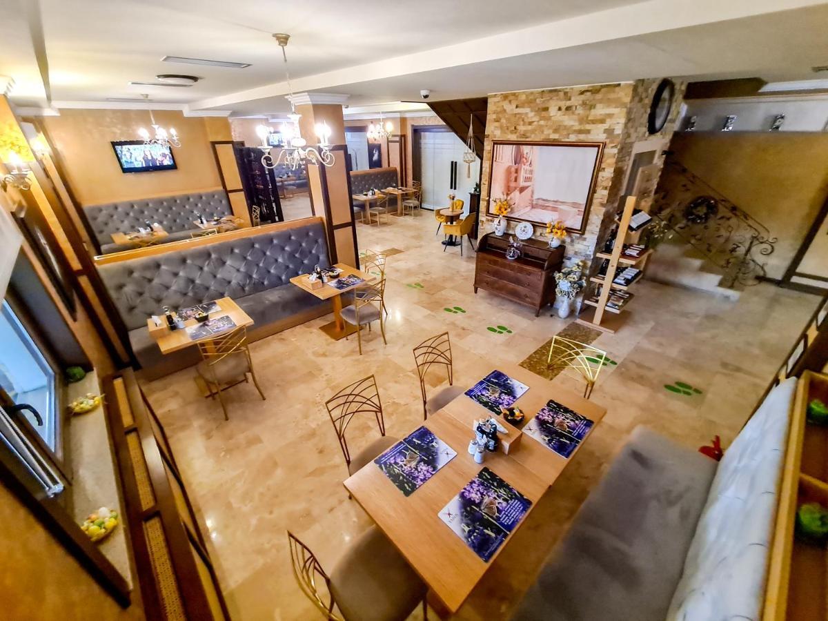 Hotel Yarus Plus Плоєшті Екстер'єр фото